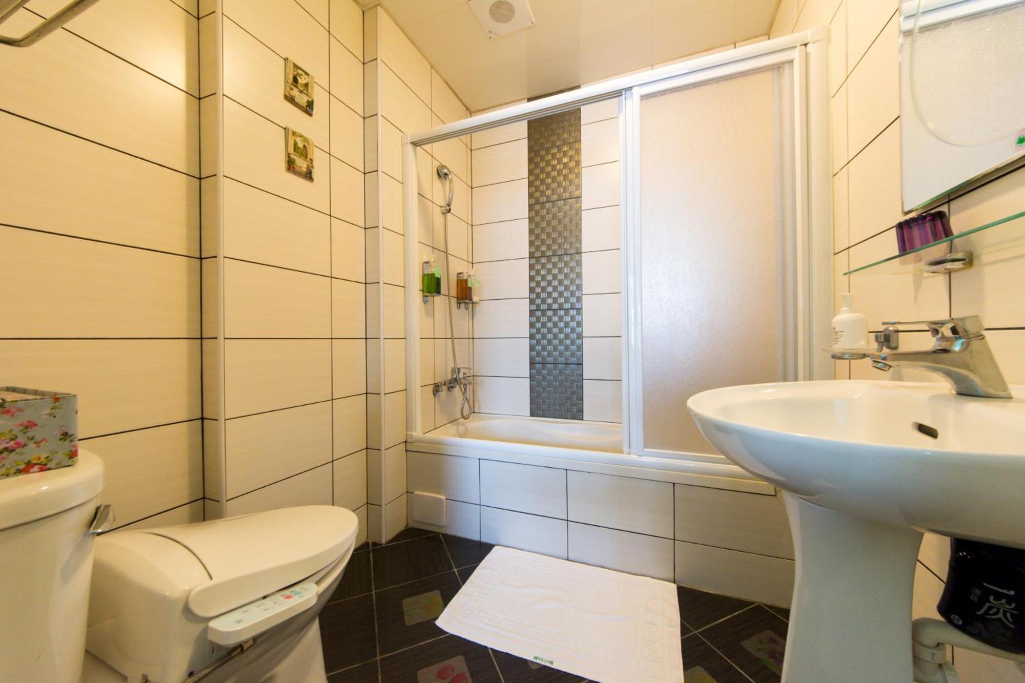 British Country Inn B&B Luodong Room photo